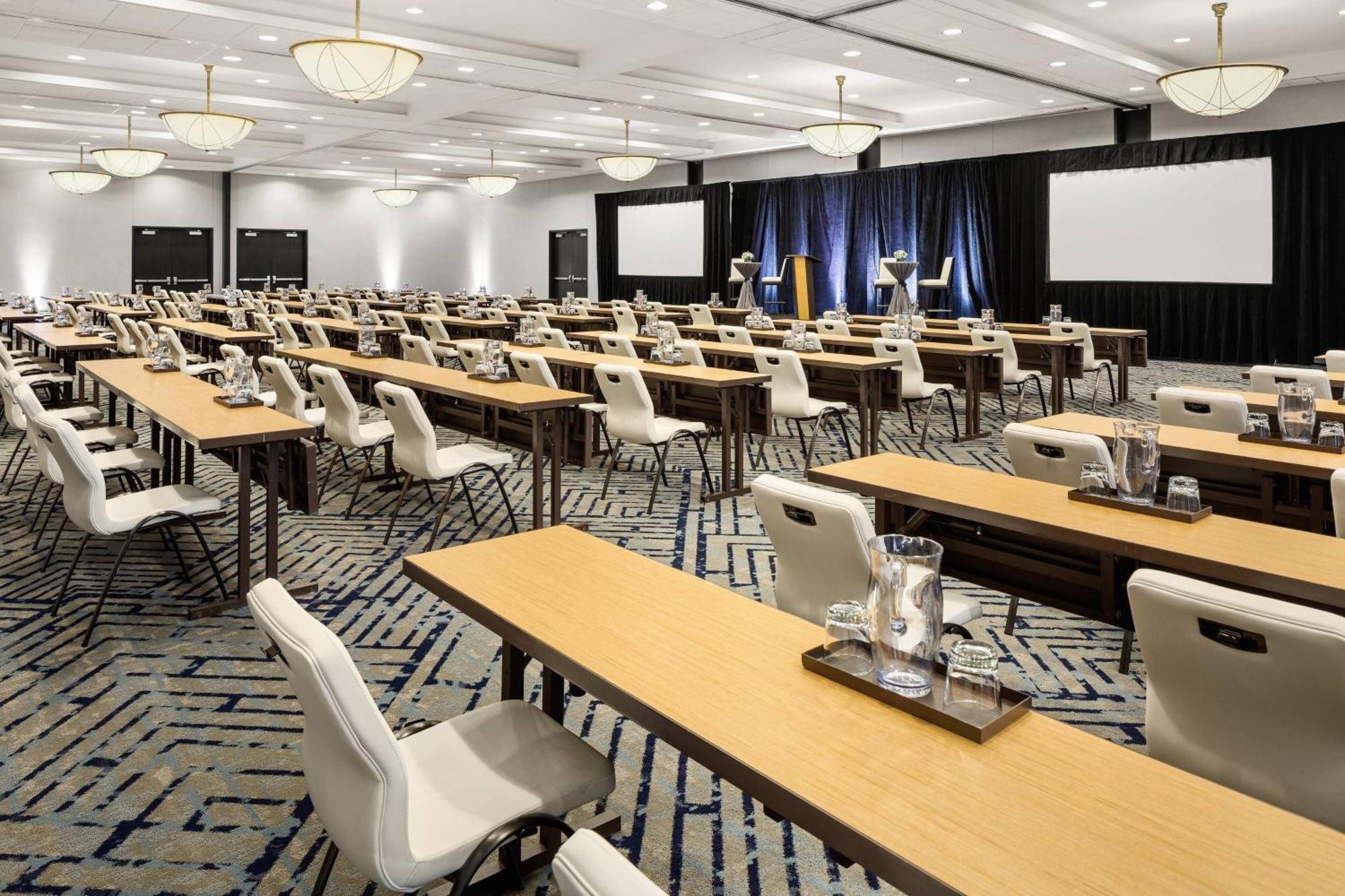 Courtyard By Marriott Minneapolis Downtown Kültér fotó